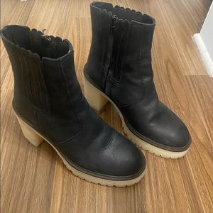 Free People James Chelsea boot
